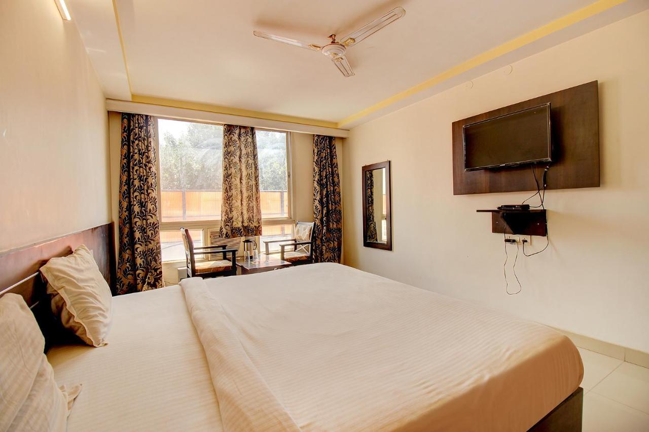FabHotel PS Grand Lucknow Exterior foto