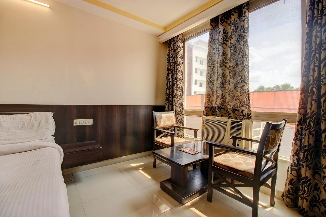 FabHotel PS Grand Lucknow Exterior foto